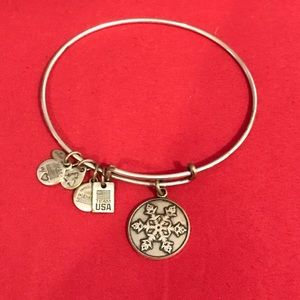 EUC Alex and Ani Bracelet Snowflake